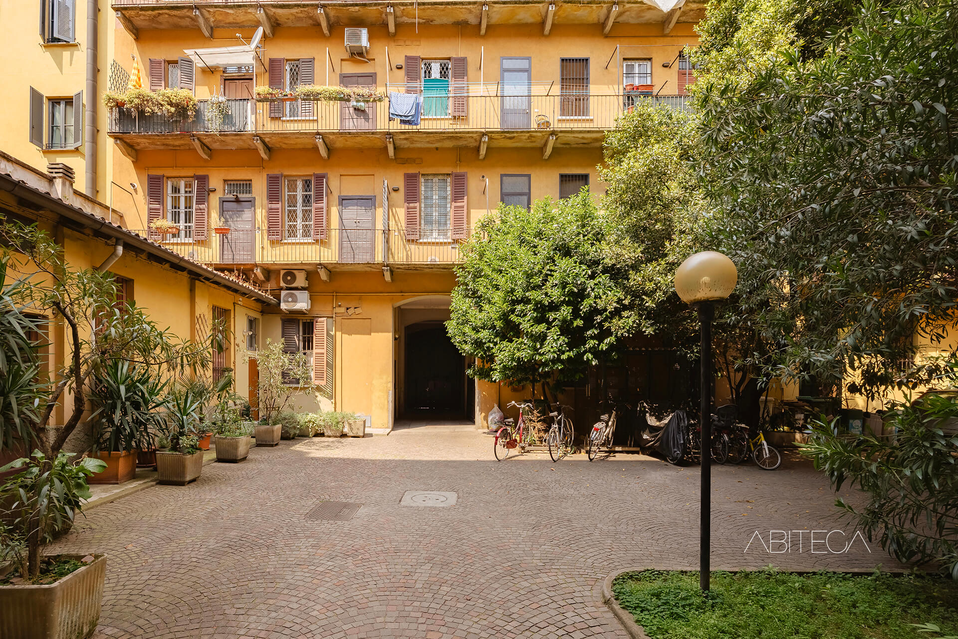 22 Bilocale via Torricelli Navigli Milano ABITECA - Via Evangelista Torricelli 13, Milano